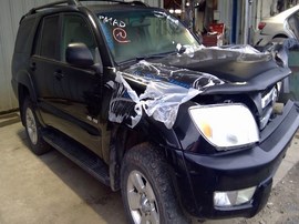 2005 TOYOTA 4RUNNER, BLACK, SR5, 4.0, AT, 4WD.  Z25973